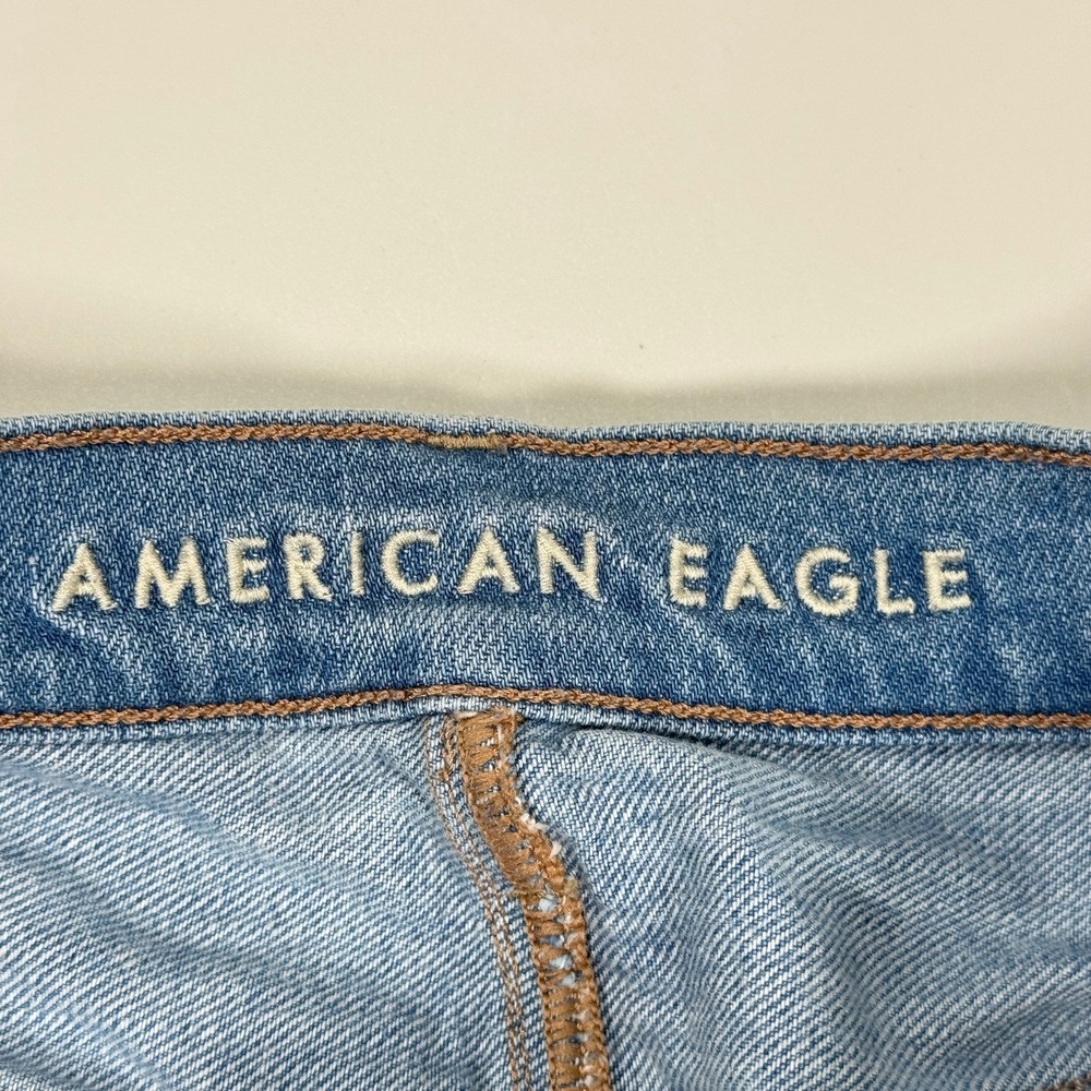 American Eagle Baggy Jeans Womens US 10R 28x30 Light Wash Blue Distressed Denim - Picture 3 of 16